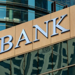How do you instill confidence in banks to get approved for a bank loan?