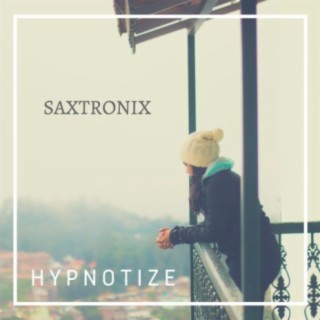 Saxtronix