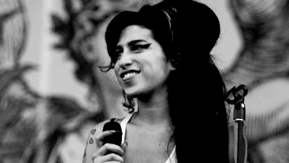 Introduction to.......Amy Winehouse