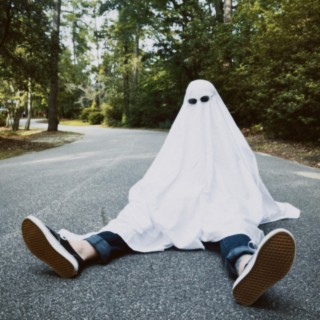 Going Ghost lyrics | Boomplay Music