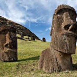 Holiday Bonus - Easter Island