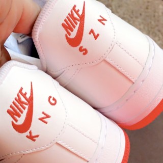 Nike Kicks