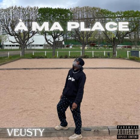 À MA PLACE | Boomplay Music