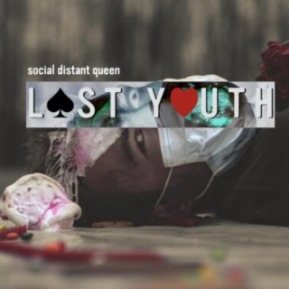 Social Distant Queen lyrics | Boomplay Music