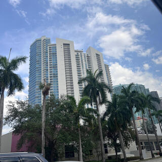 Miami Beach lyrics | Boomplay Music