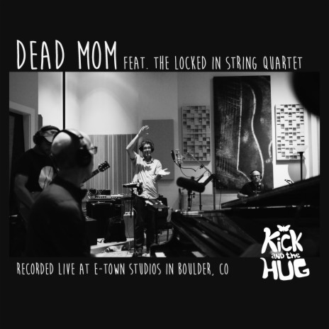 Dead Mom (Live Performance) | Boomplay Music