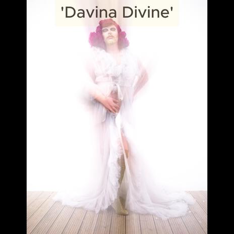 DAVINA DIVINE