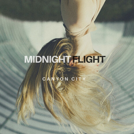 Midnight Flight | Boomplay Music