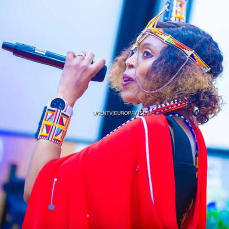 Wanipigania by Esther Mwangi | Boomplay Music