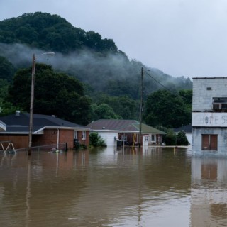 Kentucky, We Fight (Flood Won't Last)