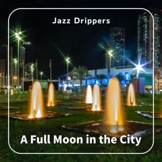 A Full Moon in the City