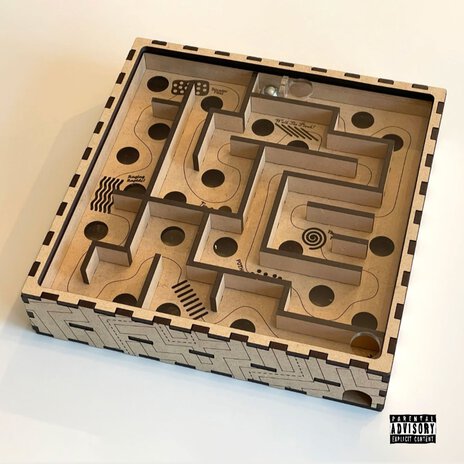 Run in the maze ft. Trapking Gee | Boomplay Music