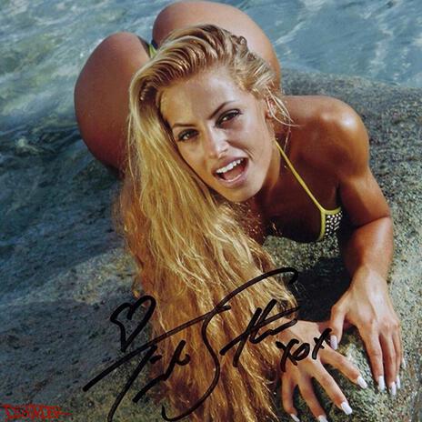 Trish Stratus | Boomplay Music