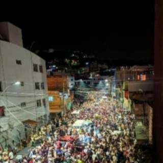 LÁ NO BECO HOJE VAI SER TOMA TOMA