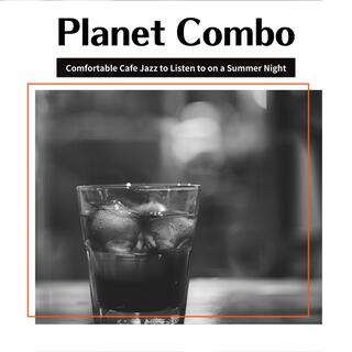 Comfortable Cafe Jazz to Listen to on a Summer Night