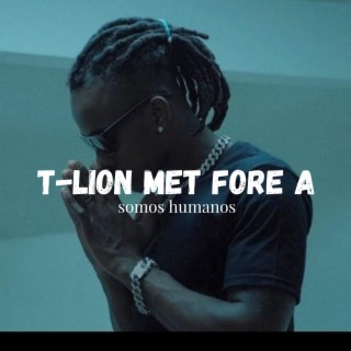 T-lion met fore a