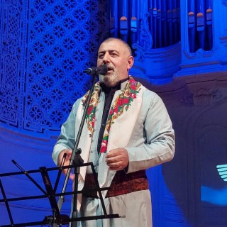 FARQIN AZAD NAV DARA