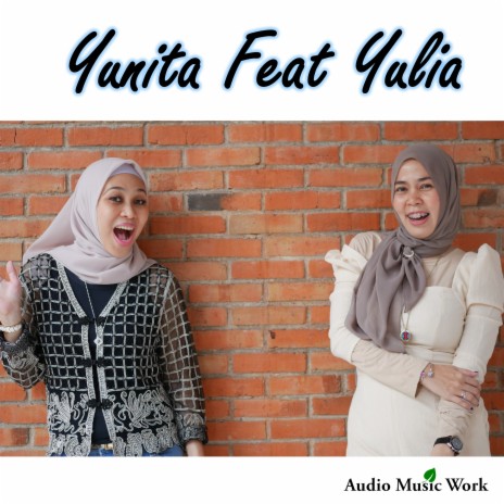 Mutiara Wanita ft. Yulia | Boomplay Music