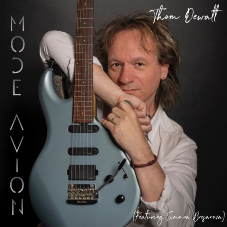 Mode Avion ft. Simona Brezanova | Boomplay Music