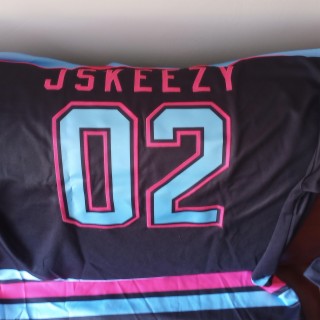 its jskeezy in this bitch