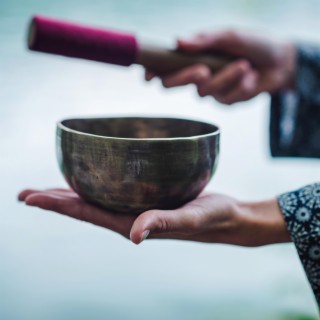 Tibetan Healing Bowls: Rosette