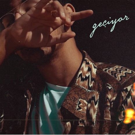 Geçiyor ft. Leeze | Boomplay Music