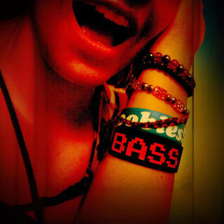 BASS WHORE