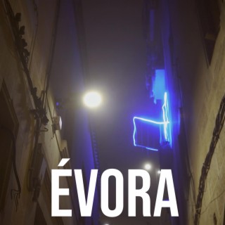 Évora