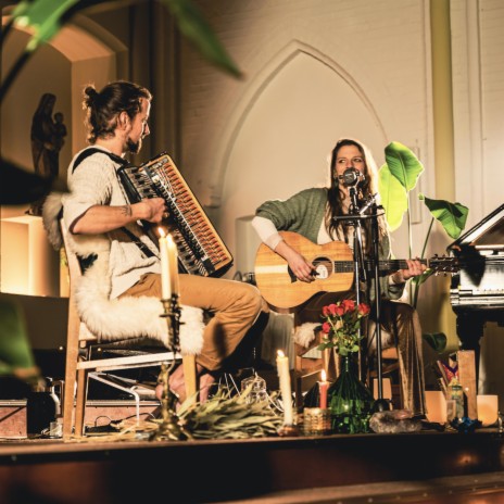 The Earth (live at Ursula Chapel) ft. Wout Dingemans | Boomplay Music