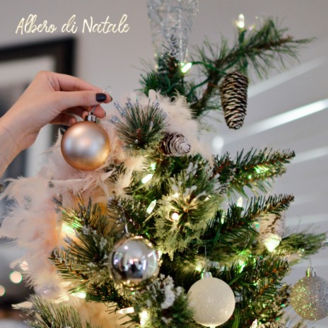 Jingle Bells ft. Musiche di Natale & Natale | Boomplay Music