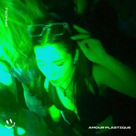 AMOUR PLASTIQUE (TECHNO) ft. STRØBE | Boomplay Music