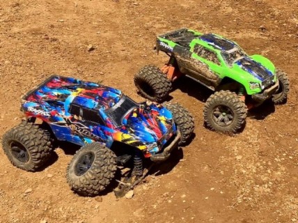 Episode #26 : Bashing & Crawling With Local RC Addicts!!