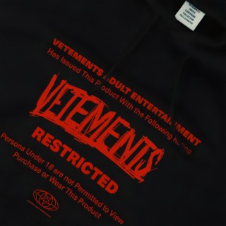 VETEMENTS