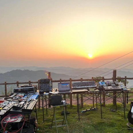 Longquan Mountain, freedom - Shanyin Chuxiao outdoor improvisation | Boomplay Music