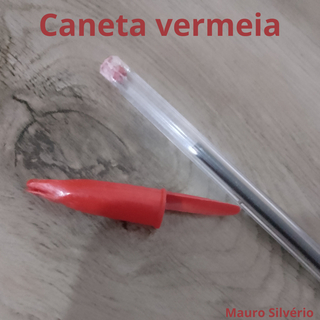 Caneta vermeia