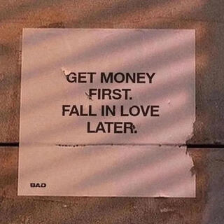 MONEY > LUV