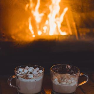 Hot Cocoa Swing: Comforting Winter Jazz