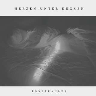 Herzen unter Decken