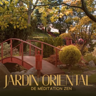 Jardin oriental de méditation zen: Thérapie de guérison pour la relaxation, l'équilibrage des chakras