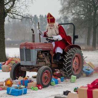 Sinterklaas op de trekker! | Sinterklaasliedjes!