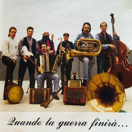 La luna ft. The Kanzonaccio Band | Boomplay Music