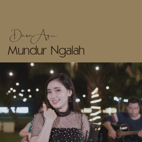 Mundur Ngalah | Boomplay Music