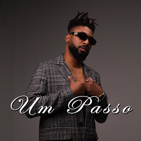 Um Passo | Boomplay Music