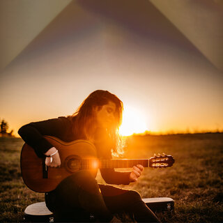 Guitar Melodies in the Soft Breeze