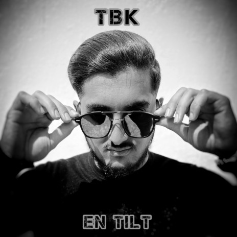 En tilt | Boomplay Music