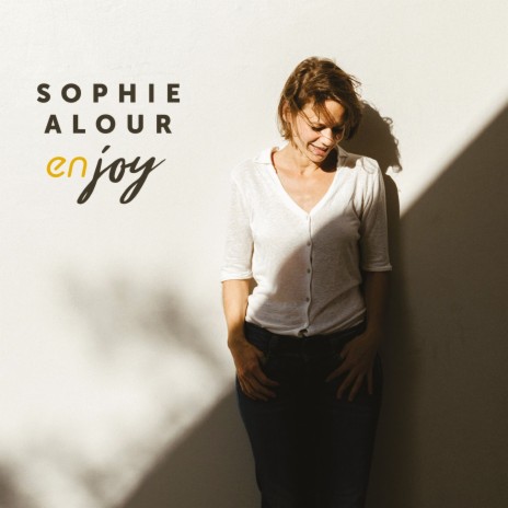 Sous tous les toits du monde ft. Raphaëlle Brochet | Boomplay Music