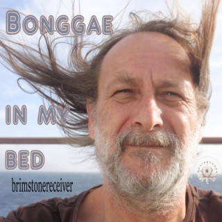 Bonggae in my bed
