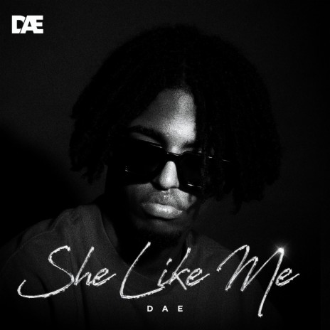 She Like Me | Boomplay Music