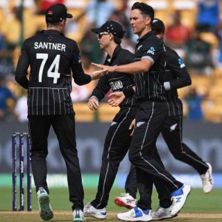 Podcast no. 415 - New Zealand take a step closer to sealing their place in the World Cup semis with a comfortable victory over Sri Lanka in Bangalore.