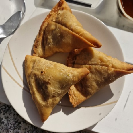 A Pound For 3 Samosas ft. WHO CXRES